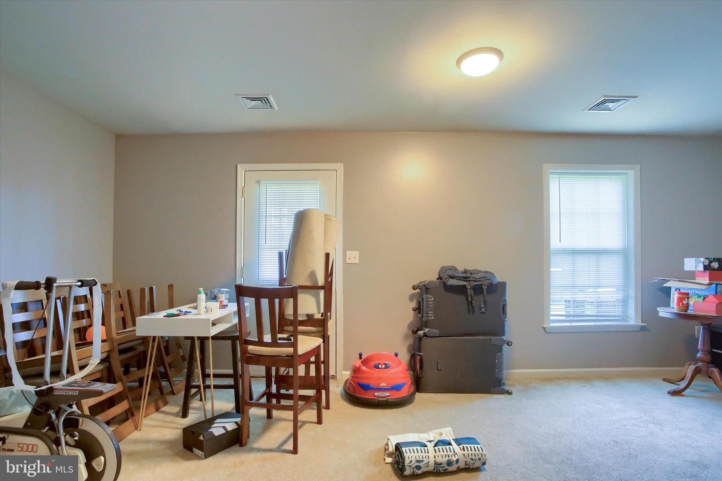 6347 Mercury Dr Property Photo 26