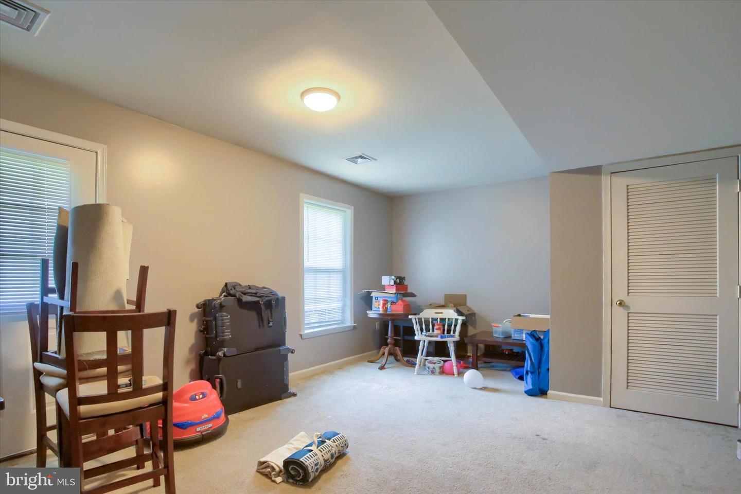6347 Mercury Dr Property Photo 27
