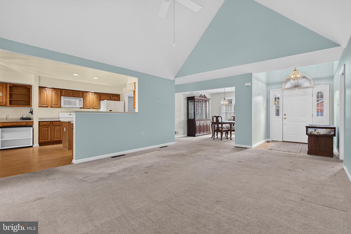 2160 Merrimac Avenue Property Photo 6