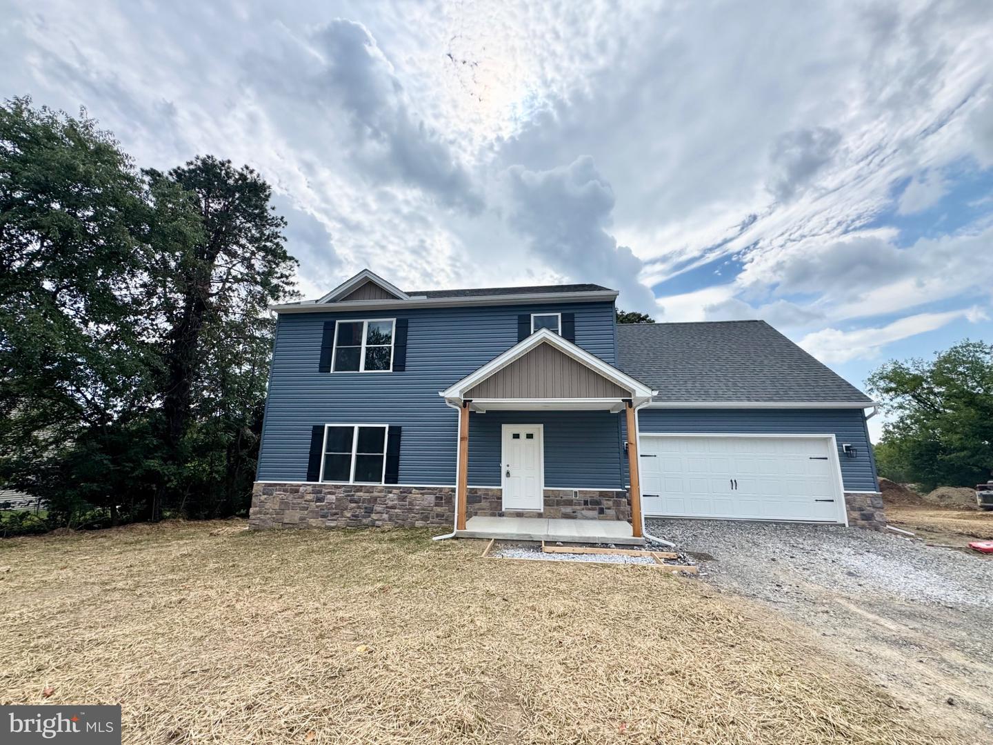 10 S Locust Lane Property Photo 1