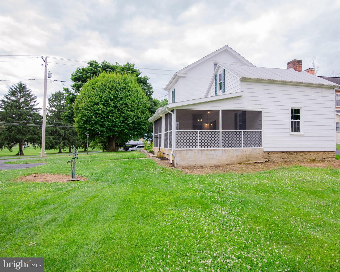 2615 Walnut Bottom Rd Property Photo 6