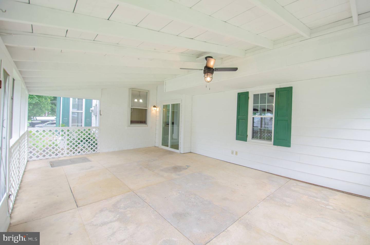 2615 Walnut Bottom Rd Property Photo 7