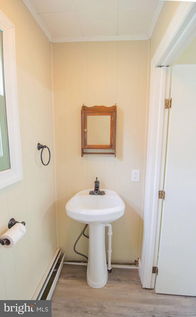 2615 Walnut Bottom Rd Property Photo 21