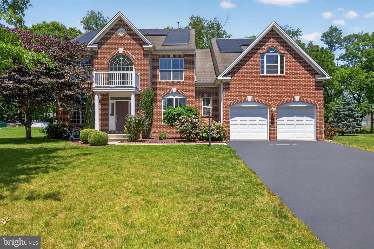 16 Foxwood Blvd Property Photo 1