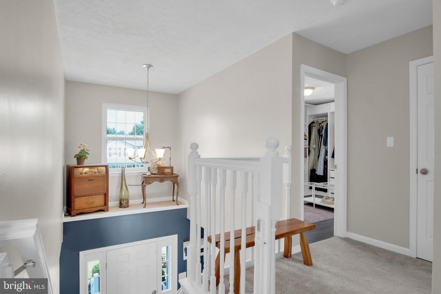 2140 Canterbury Dr. Property Photo 16