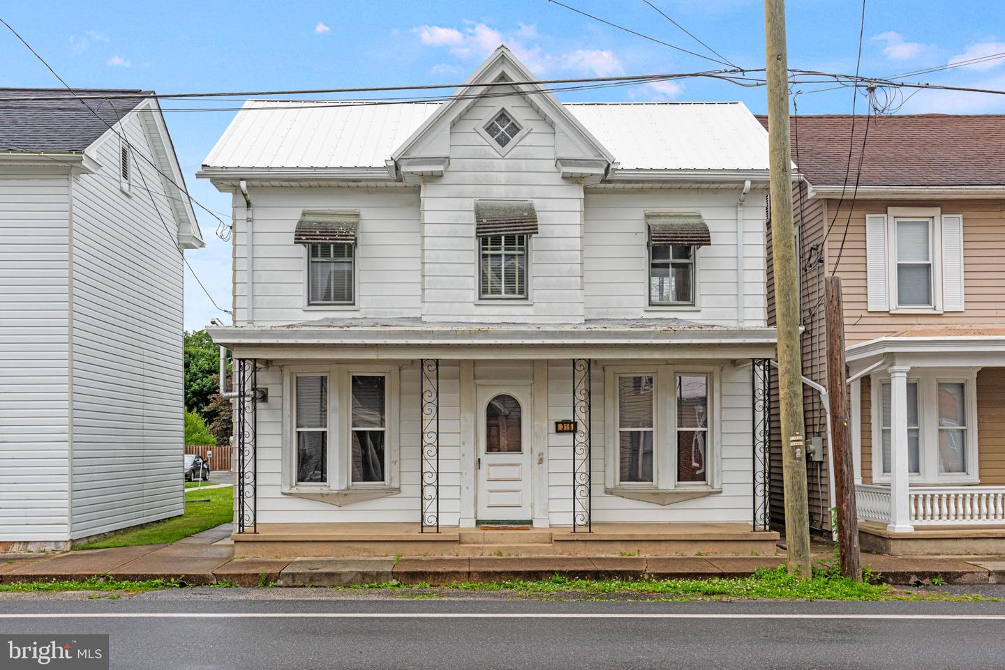 316 Walnut Street Property Photo 1