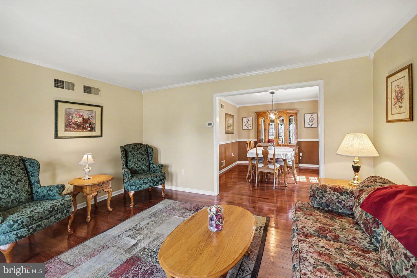 9 Blue Spruce Dr Property Photo 4