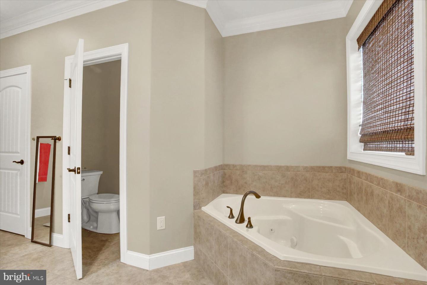 745 Grandon Way Property Photo 36