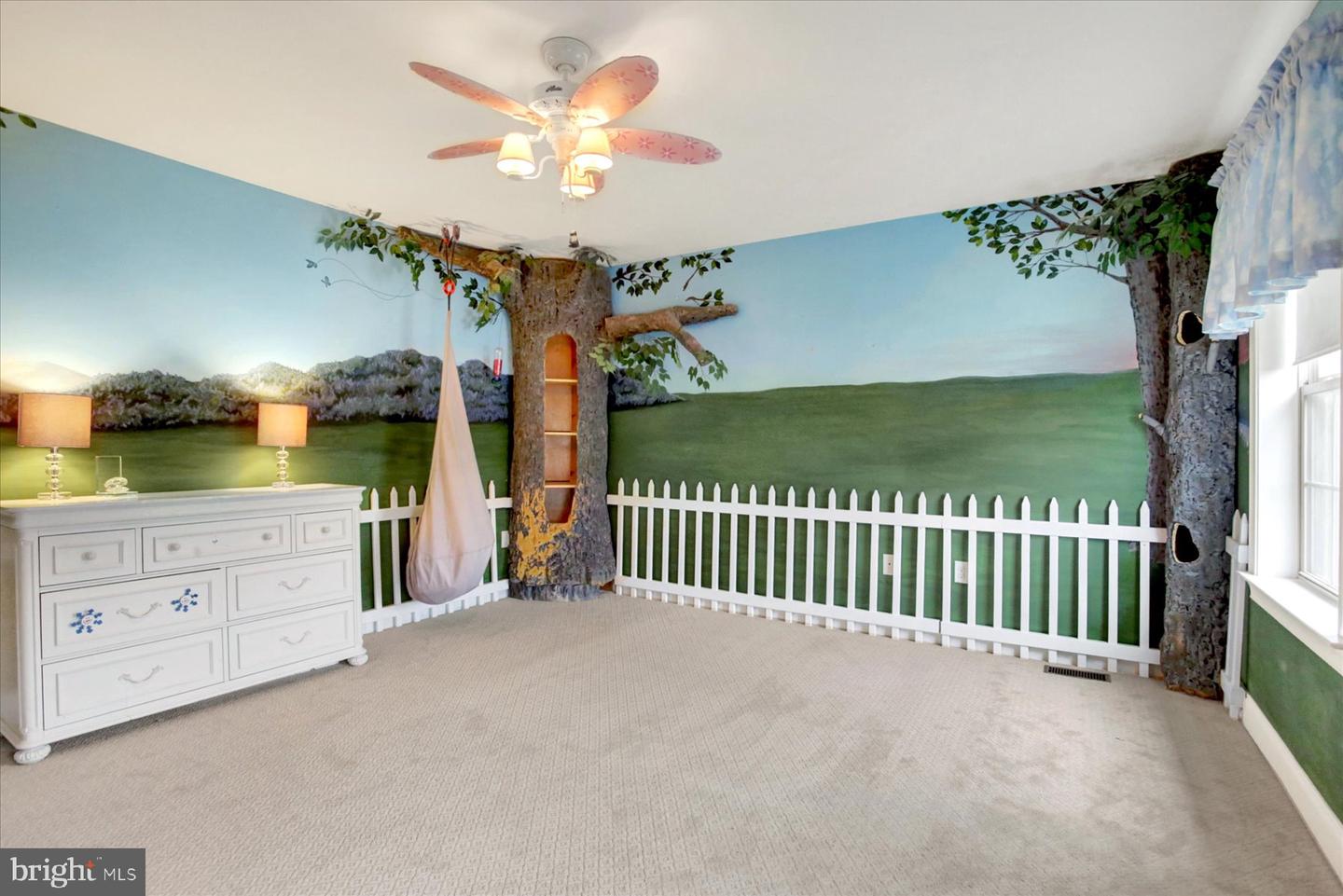 745 Grandon Way Property Photo 42