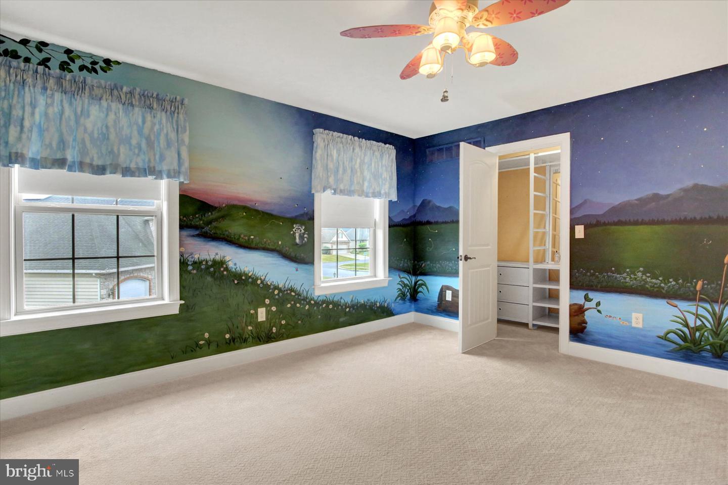 745 Grandon Way Property Photo 43