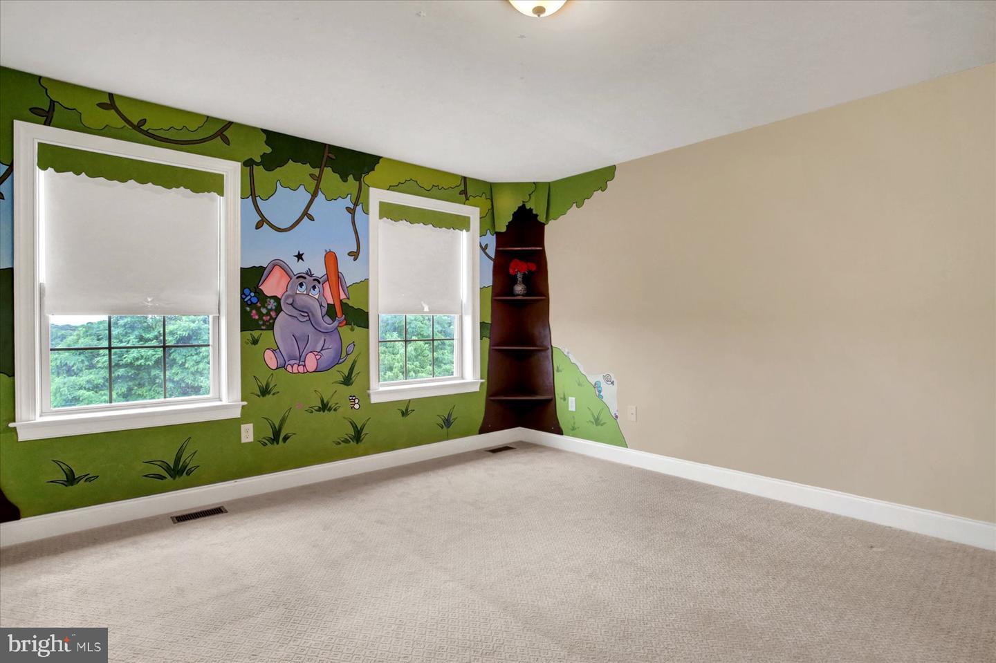 745 Grandon Way Property Photo 47