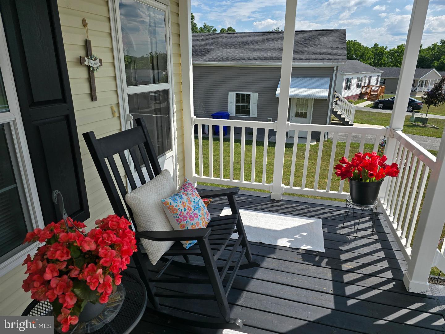 300 Oriole Dr Property Photo 18