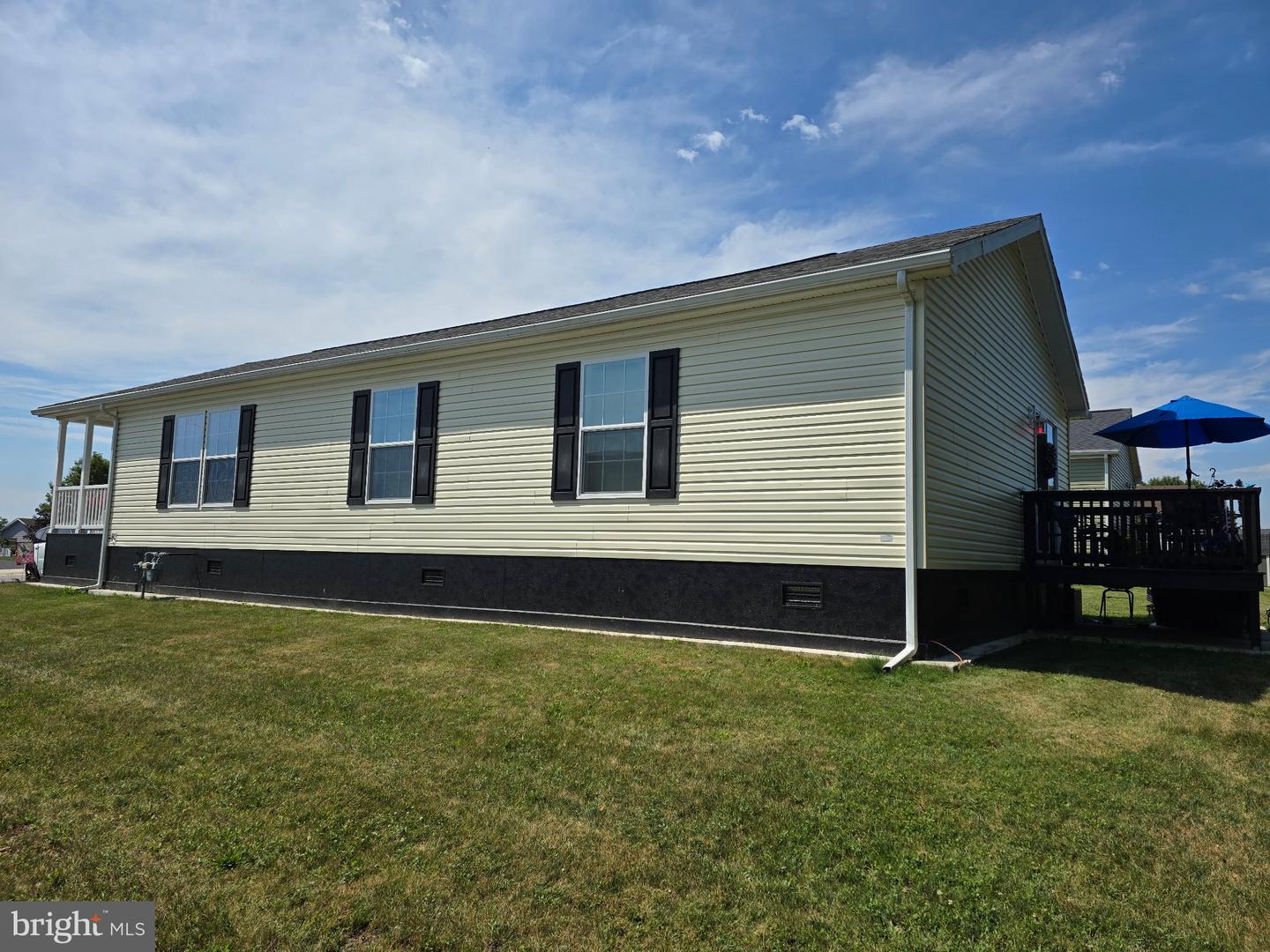 300 Oriole Dr Property Photo 25