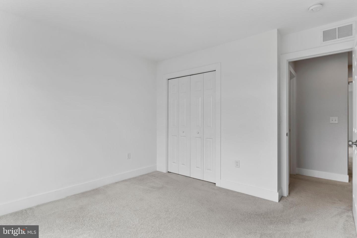 303 Estate Dr Property Photo 33