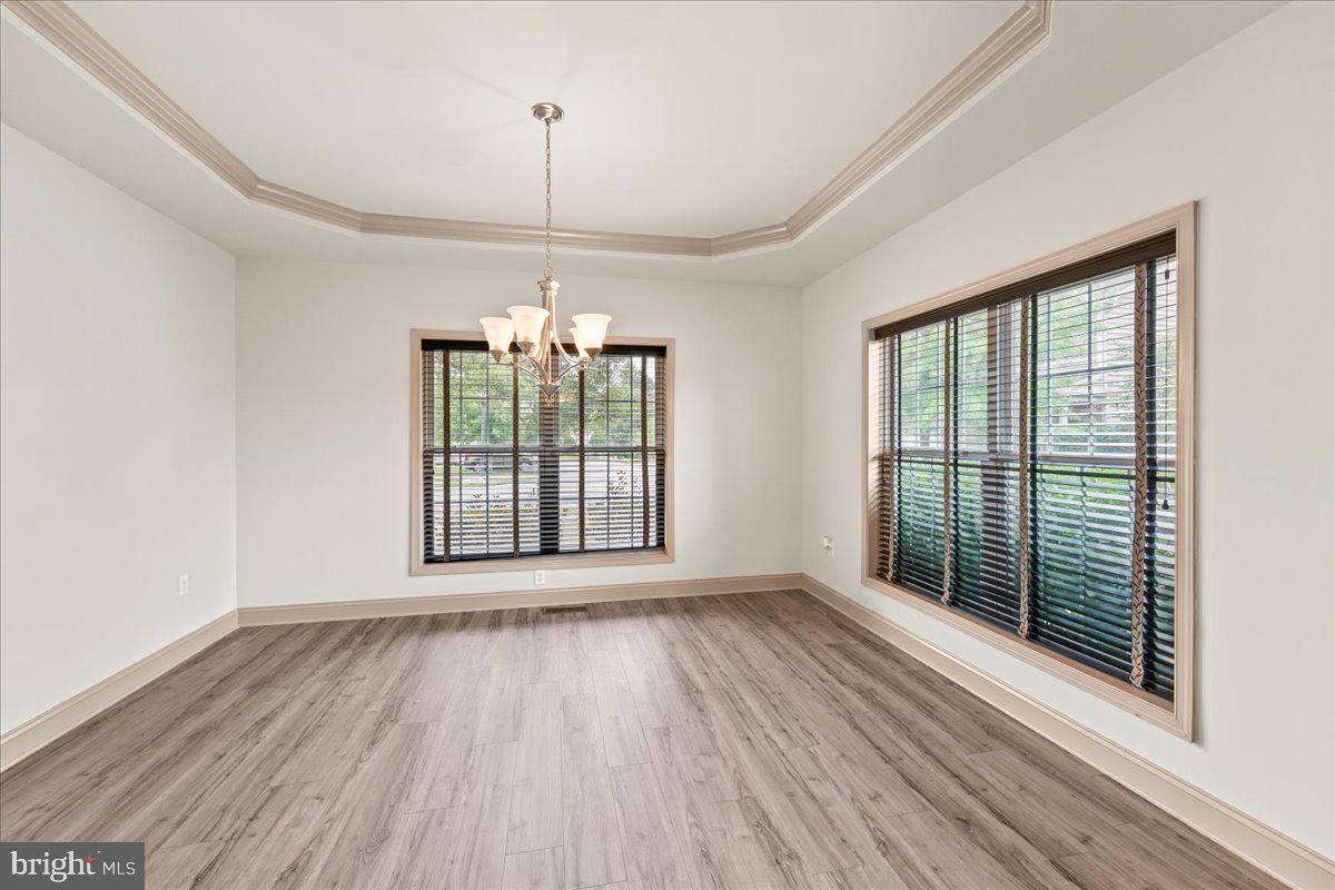 140 Ashford Way Property Photo 2