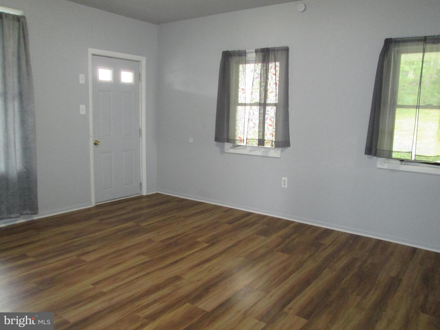 1208 Locust St Property Photo 3