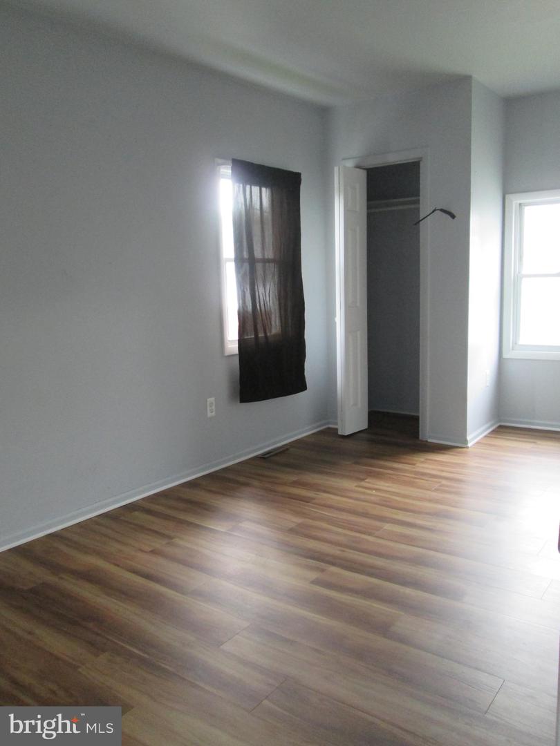 1208 Locust St Property Photo 8