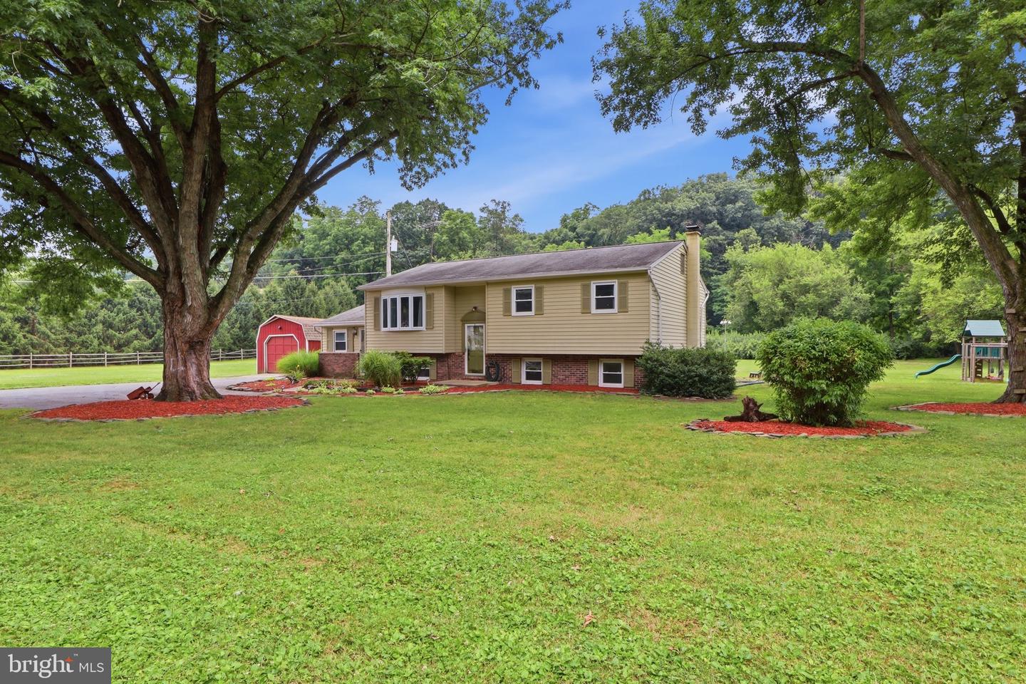 1123 York Rd Property Photo 4