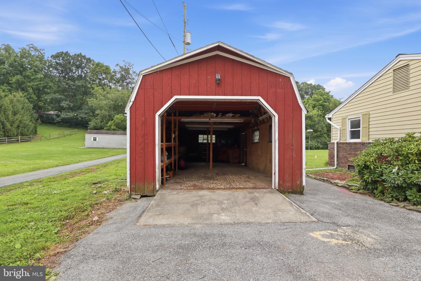 1123 York Rd Property Photo 49