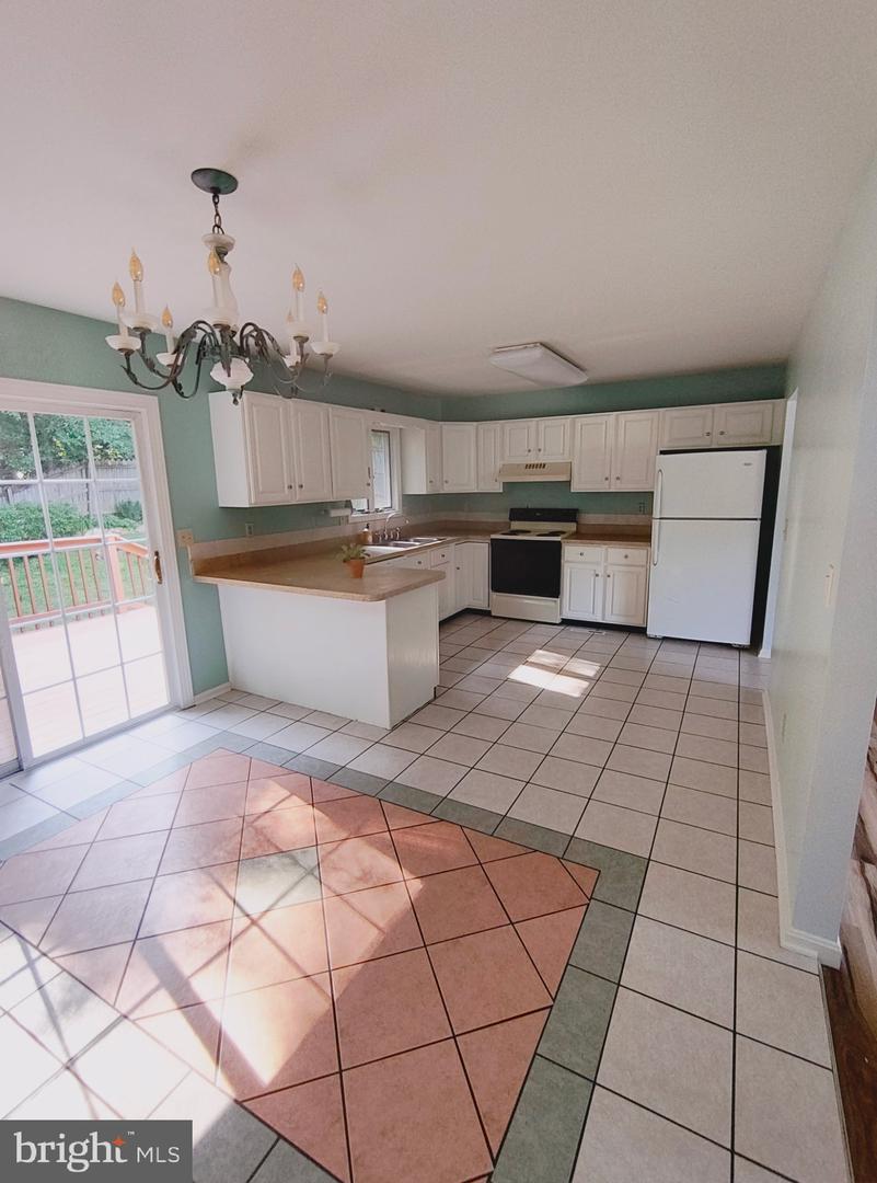 11 Independence Drive Property Photo 3