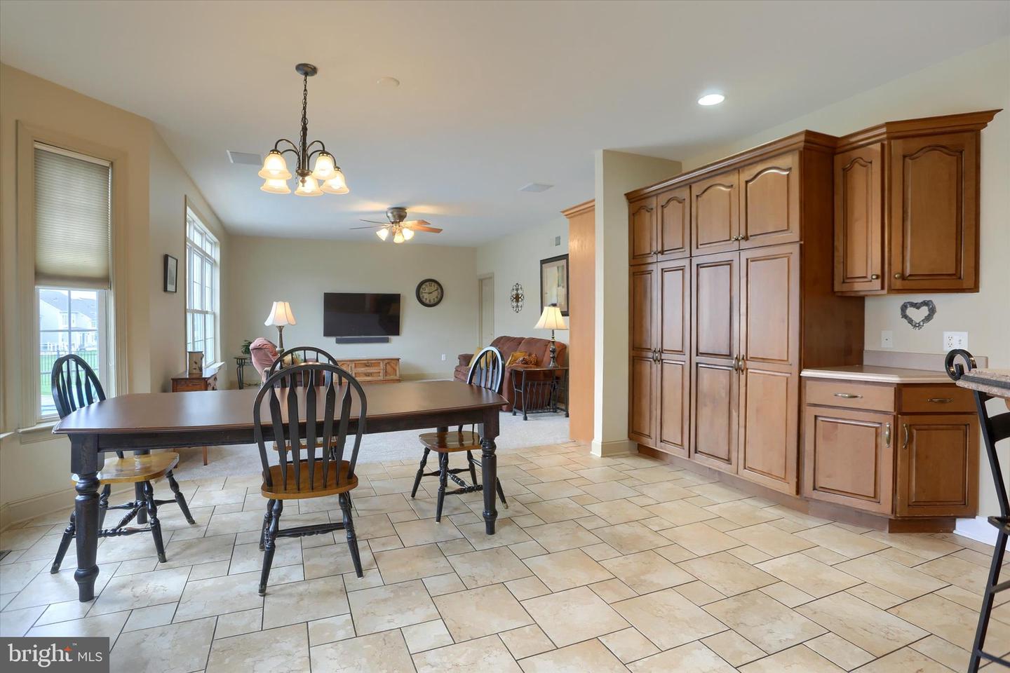 10 Spring View Ct Property Photo 13