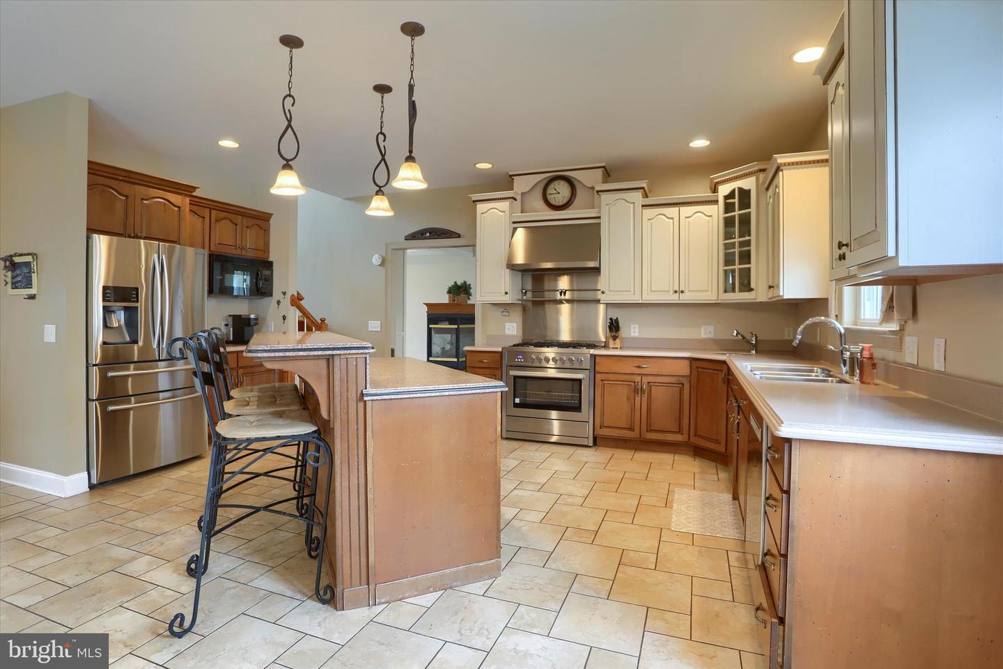 10 Spring View Ct Property Photo 14