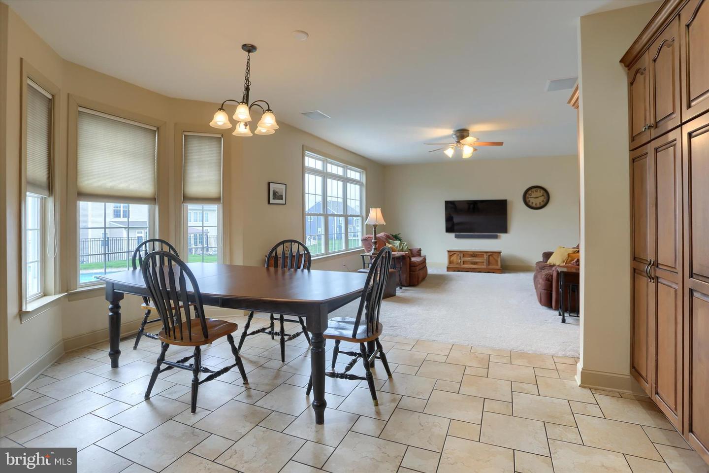 10 Spring View Ct Property Photo 16