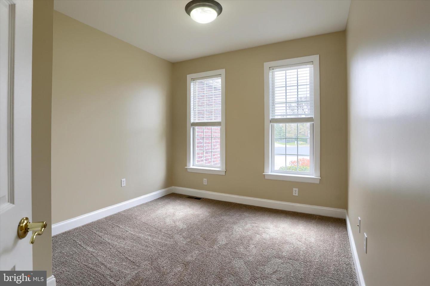 10 Spring View Ct Property Photo 21