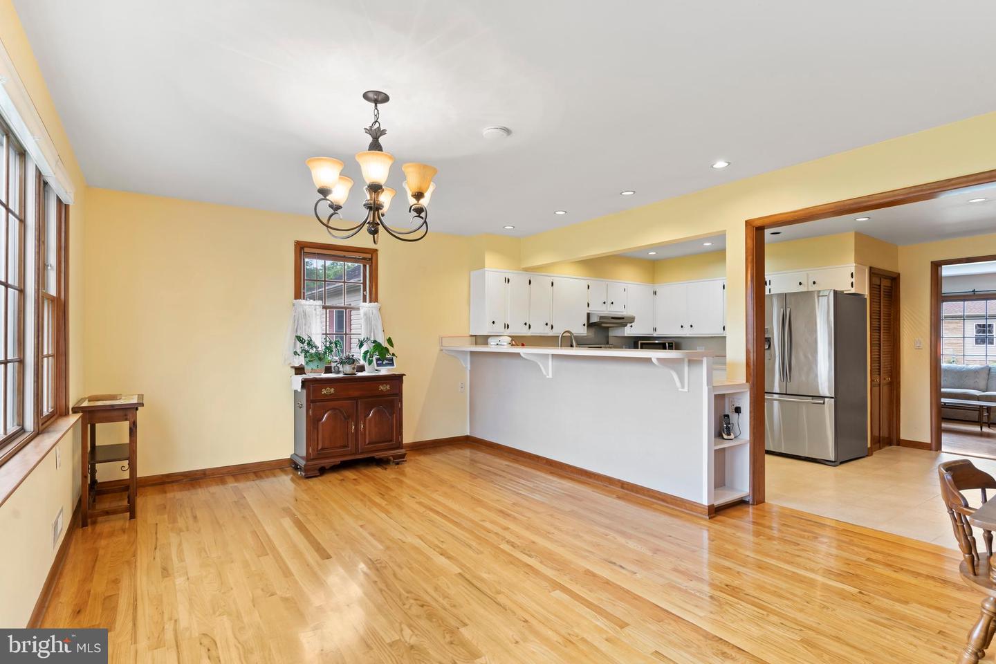 3049 Spring Rd Property Photo 14