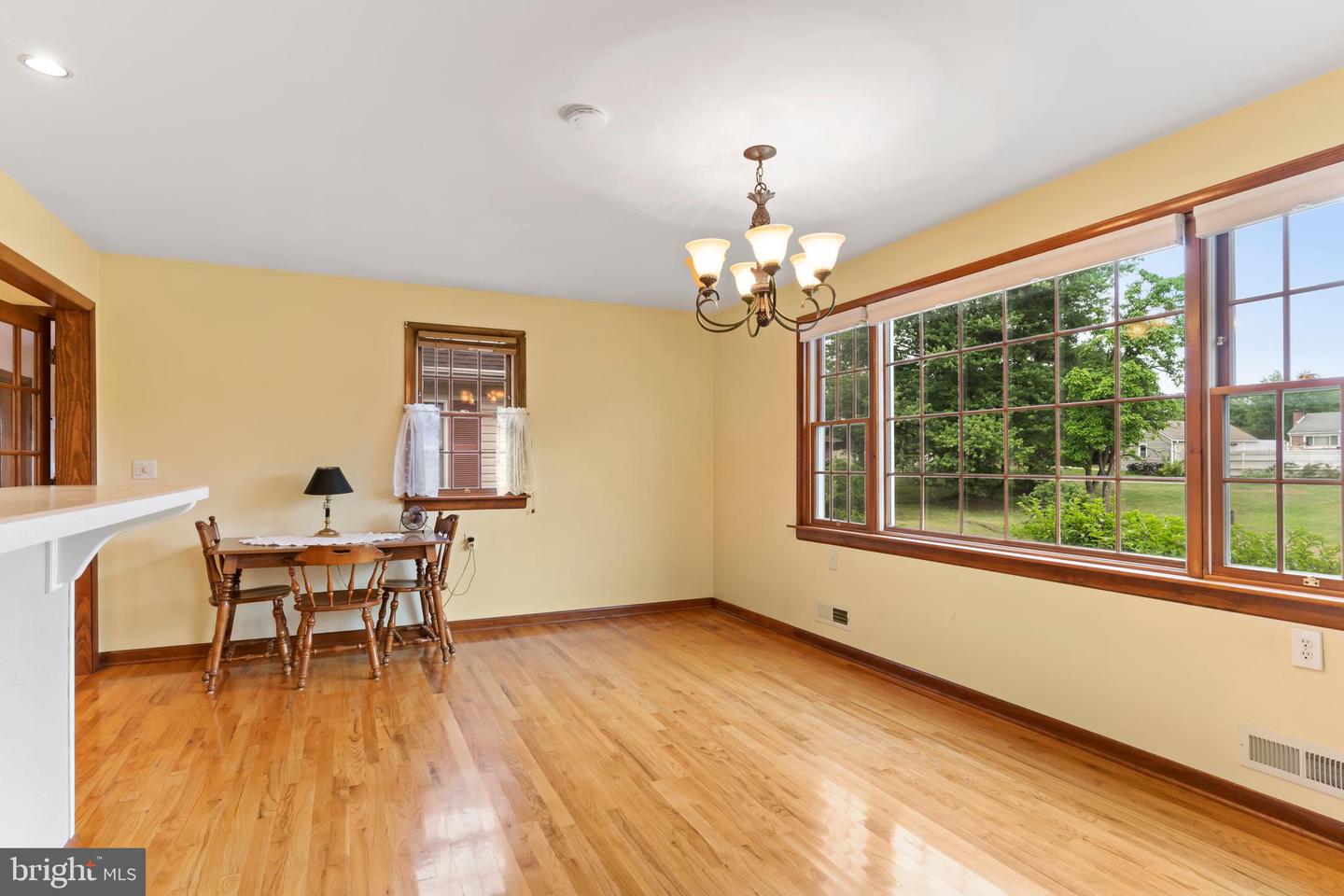 3049 Spring Rd Property Photo 15