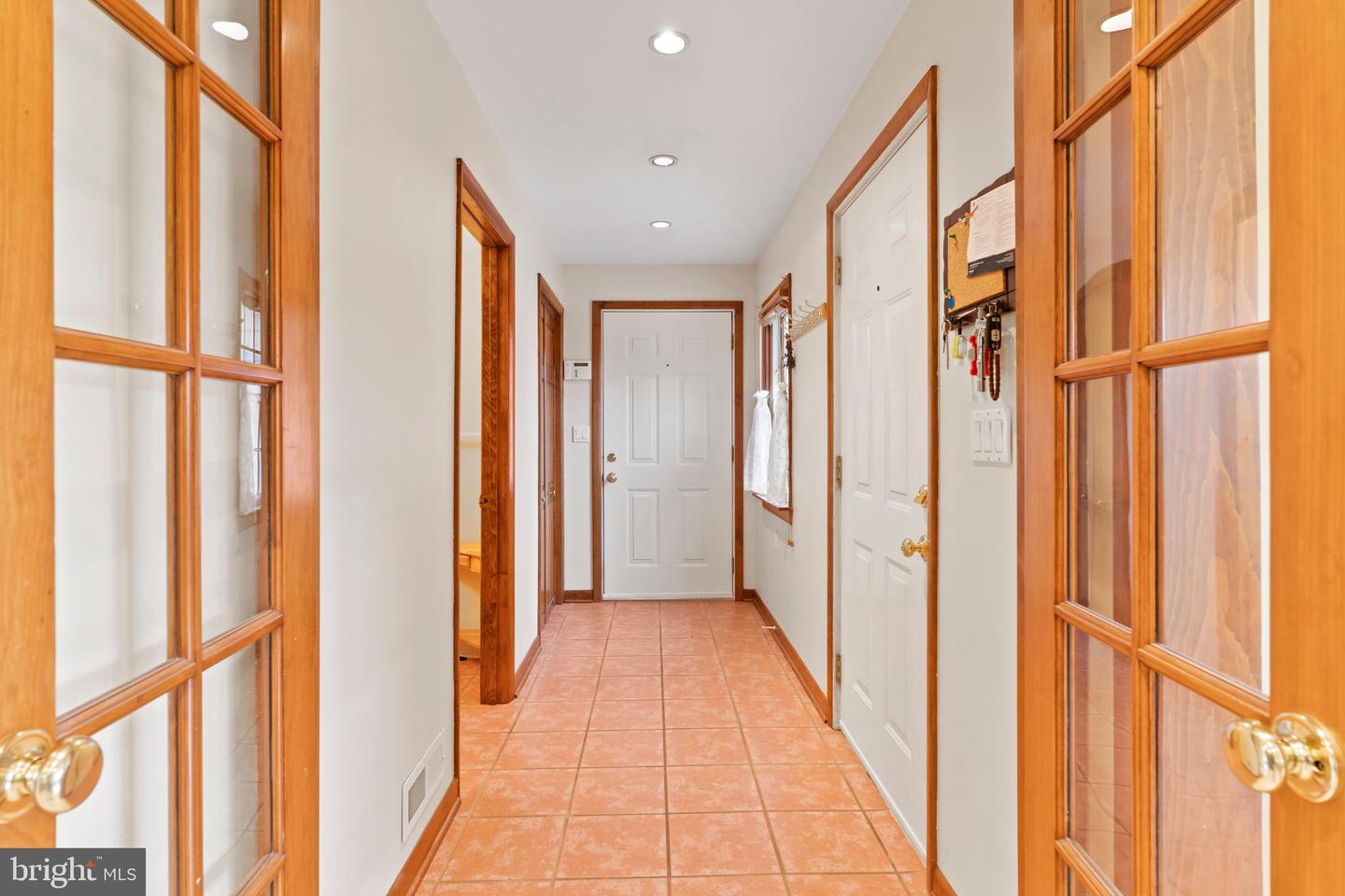 3049 Spring Rd Property Photo 19