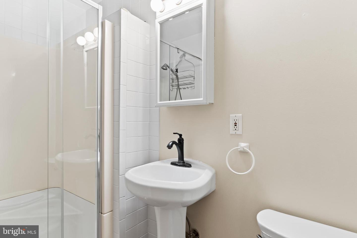 3049 Spring Rd Property Photo 21