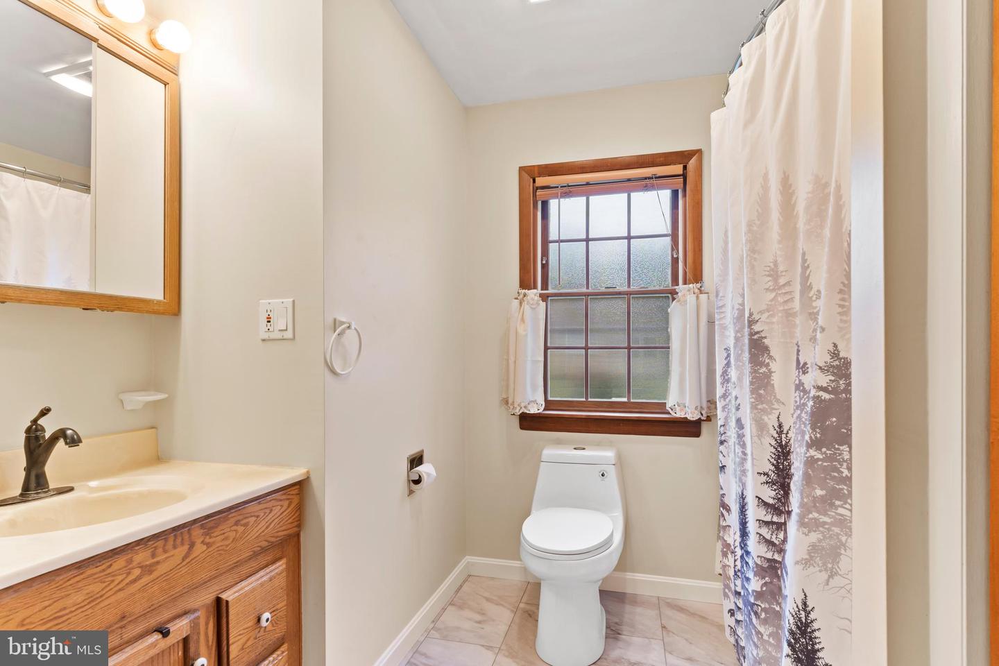 3049 Spring Rd Property Photo 27