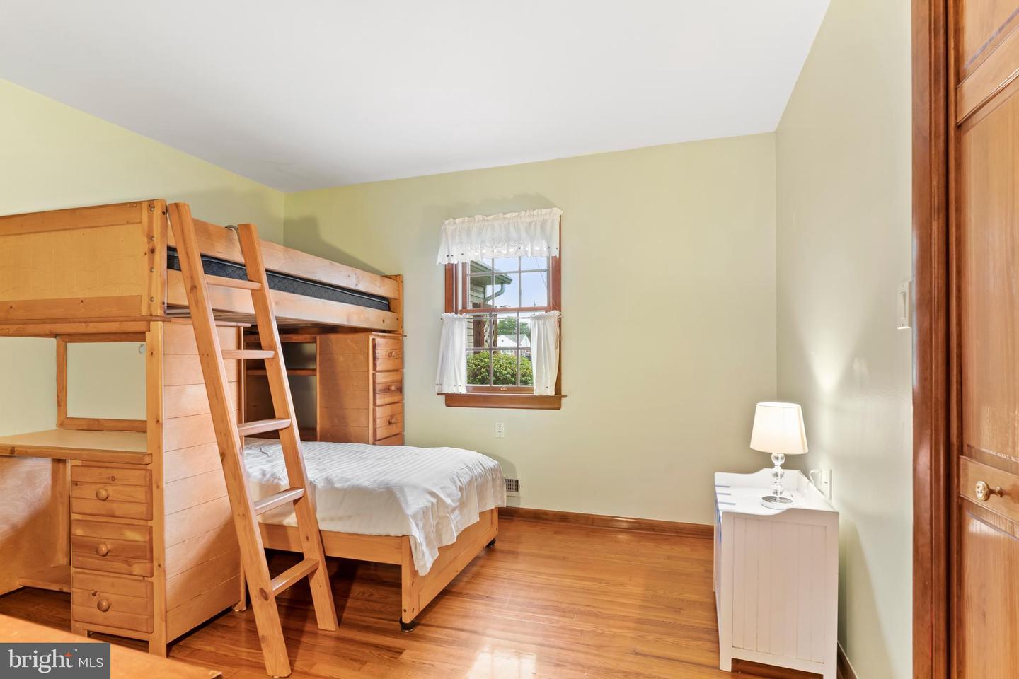 3049 Spring Rd Property Photo 28