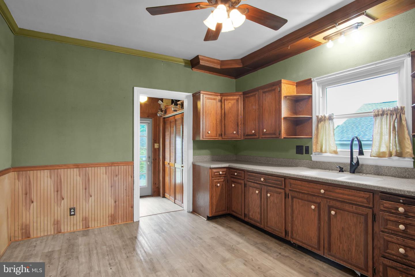 21 H St Property Photo 9