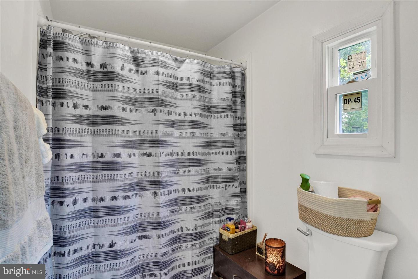 6 Buttonwood Lane Property Photo 10
