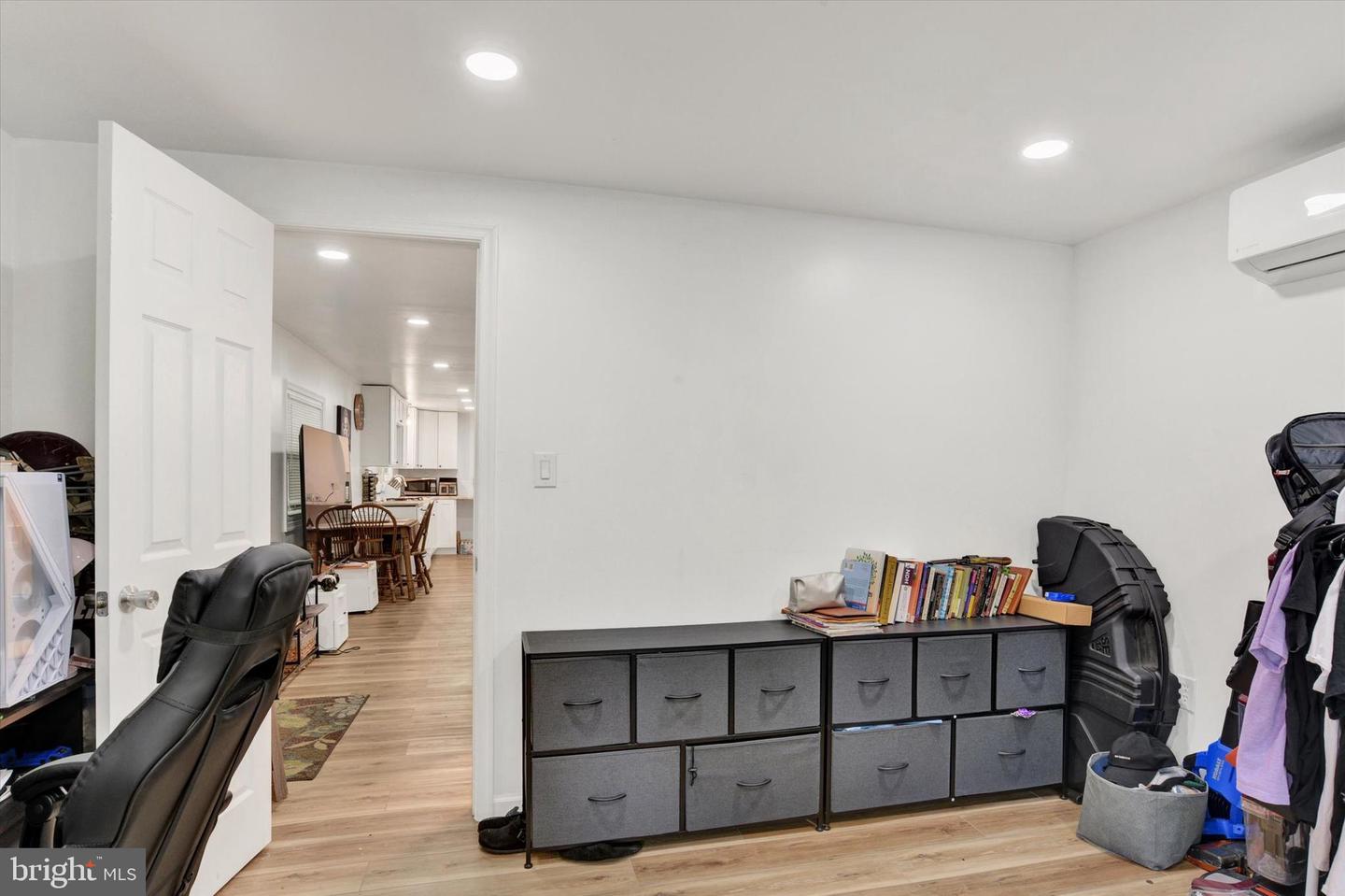 6 Buttonwood Lane Property Photo 13