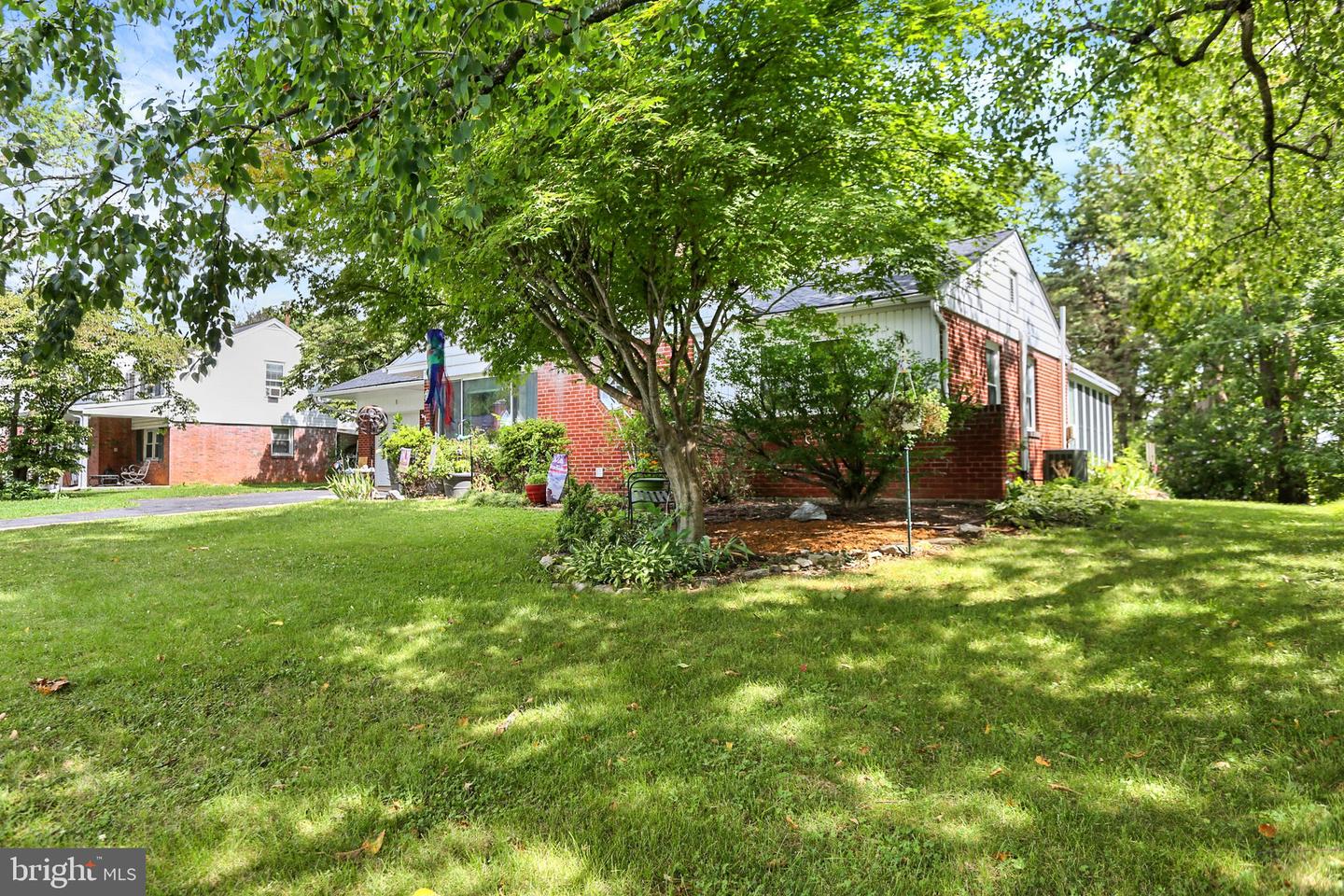 1701 Warren Street Property Photo 4