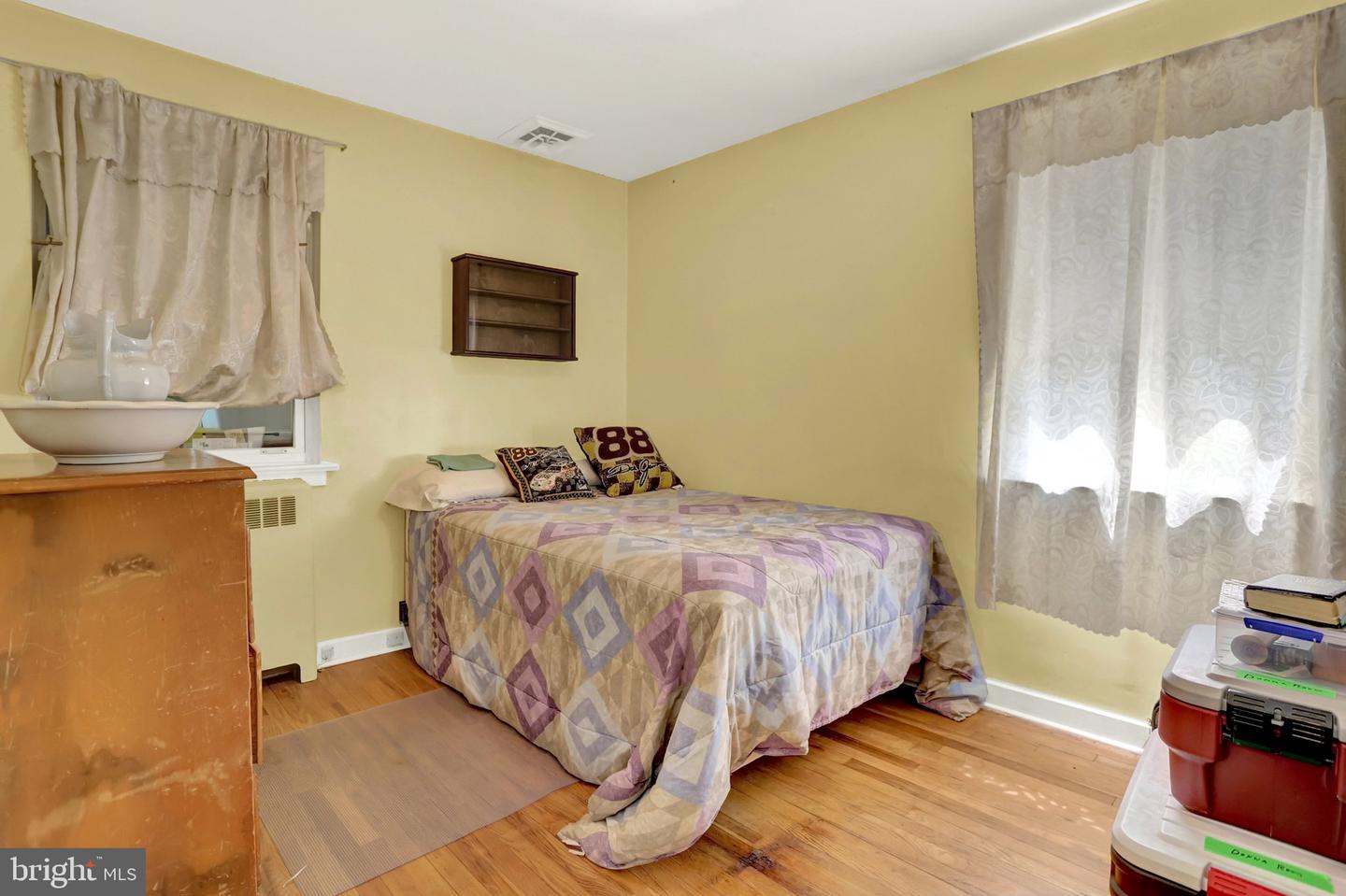 1701 Warren Street Property Photo 25