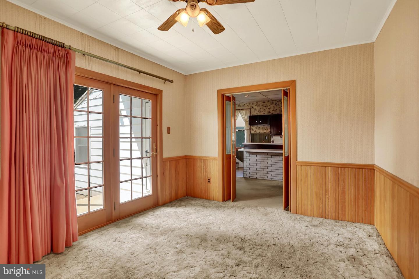 14 Chestnut St Property Photo 6