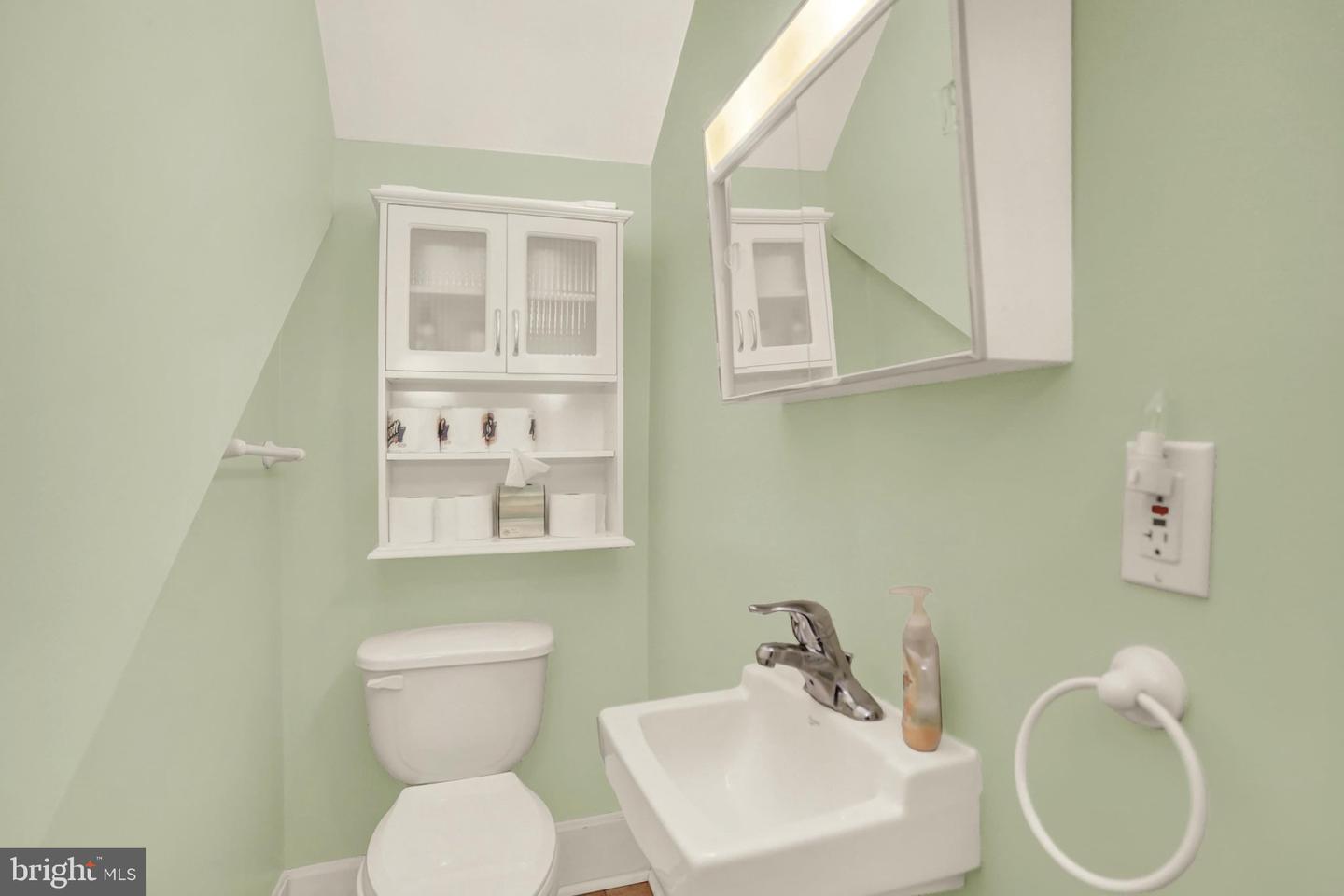 14 Chestnut St Property Photo 14