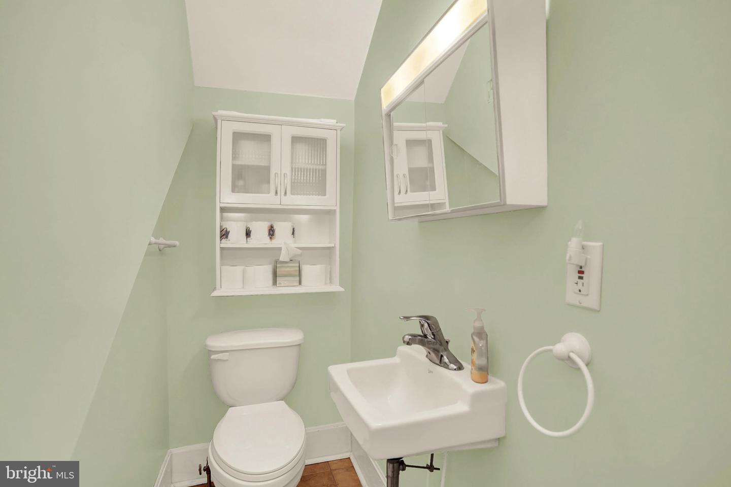14 Chestnut St Property Photo 15