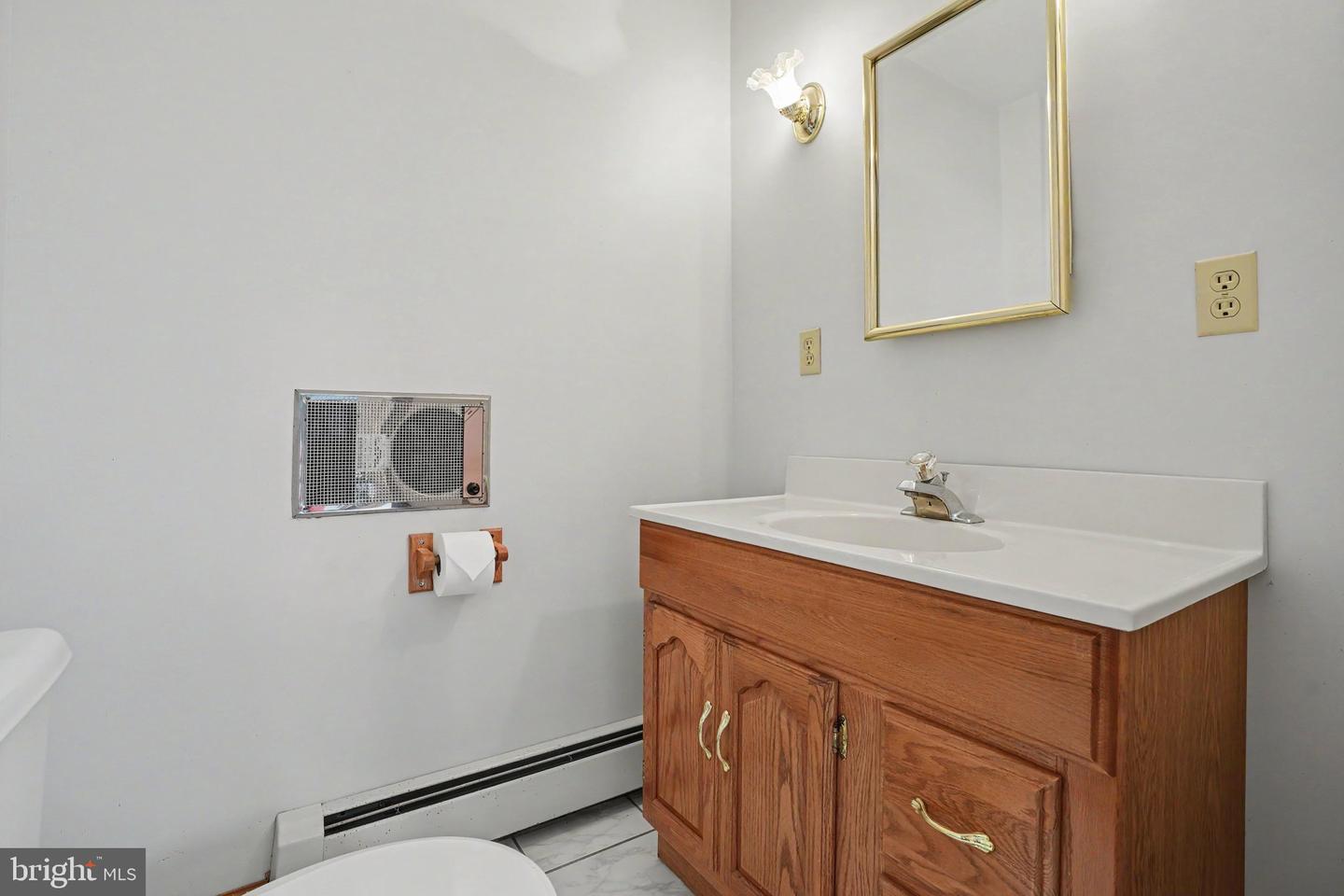 924 W Trindle Road Property Photo 29