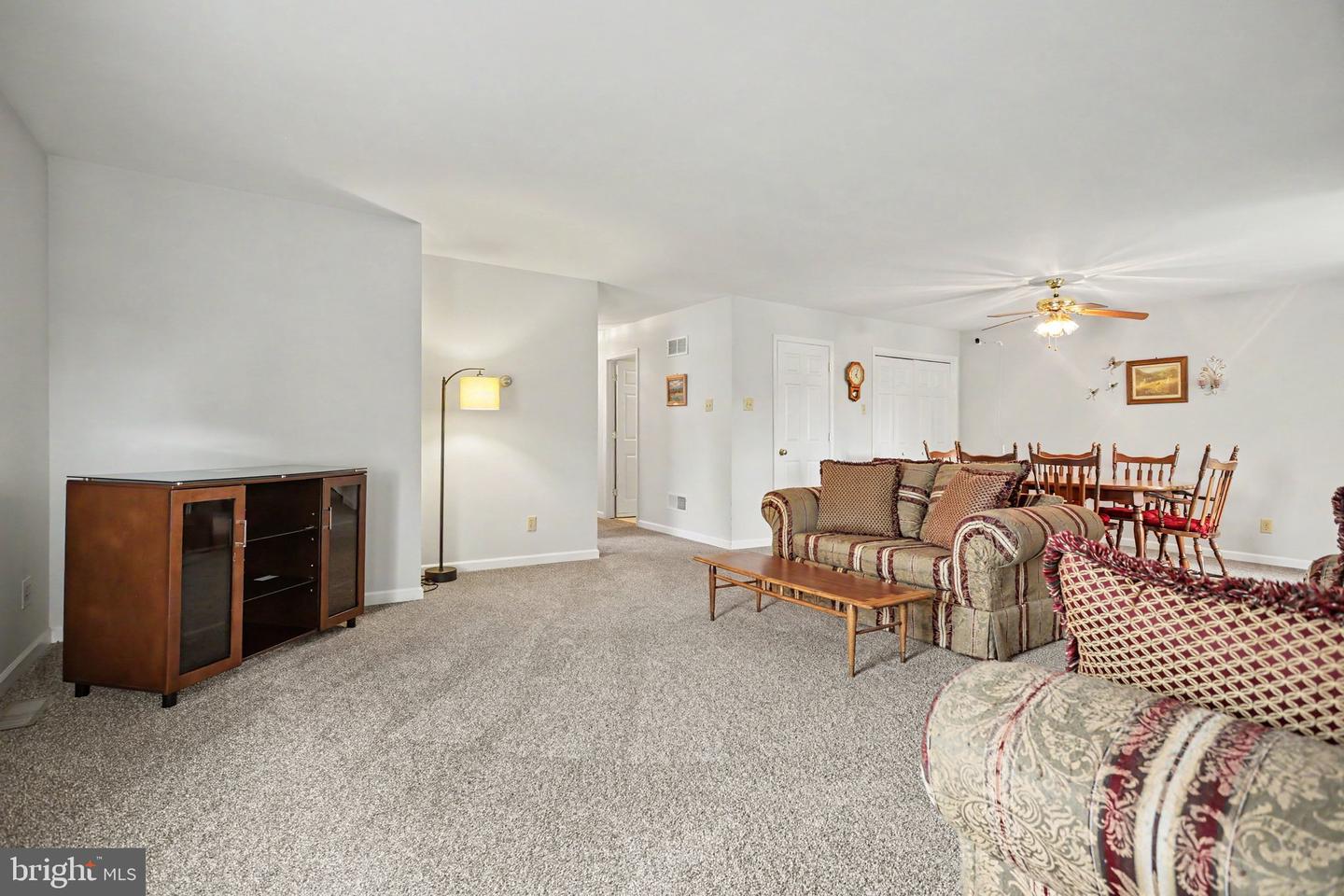 924 W Trindle Road Property Photo 39