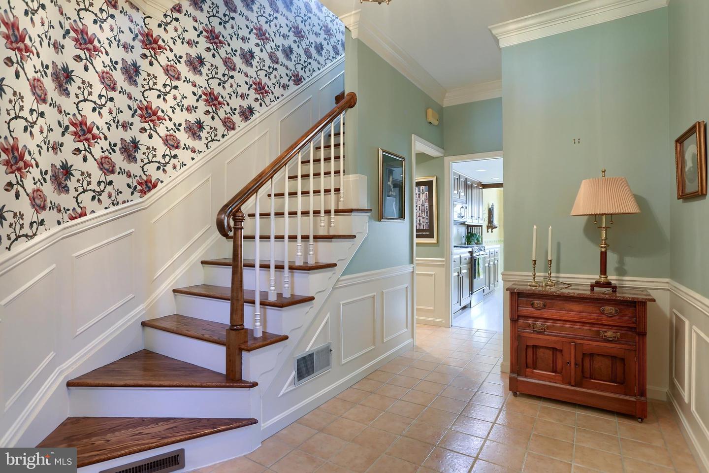 14 Kensington Sq Property Photo 7