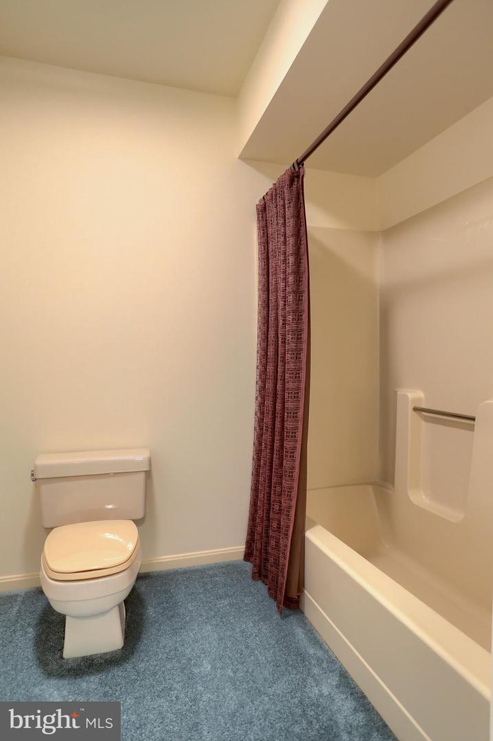 14 Kensington Sq Property Photo 24