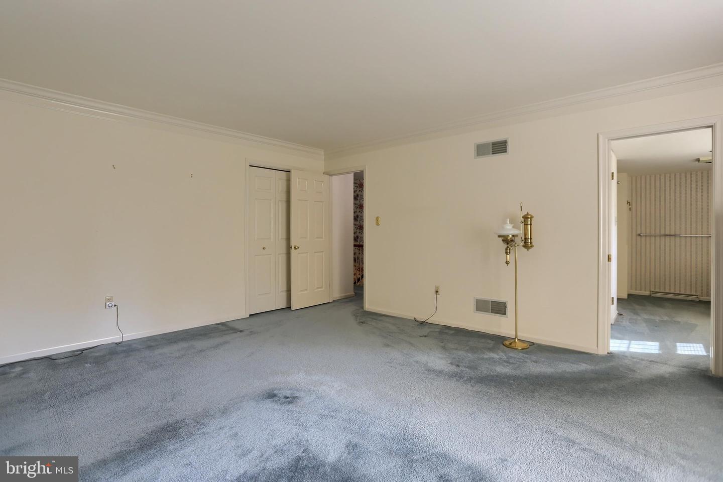 14 Kensington Sq Property Photo 27