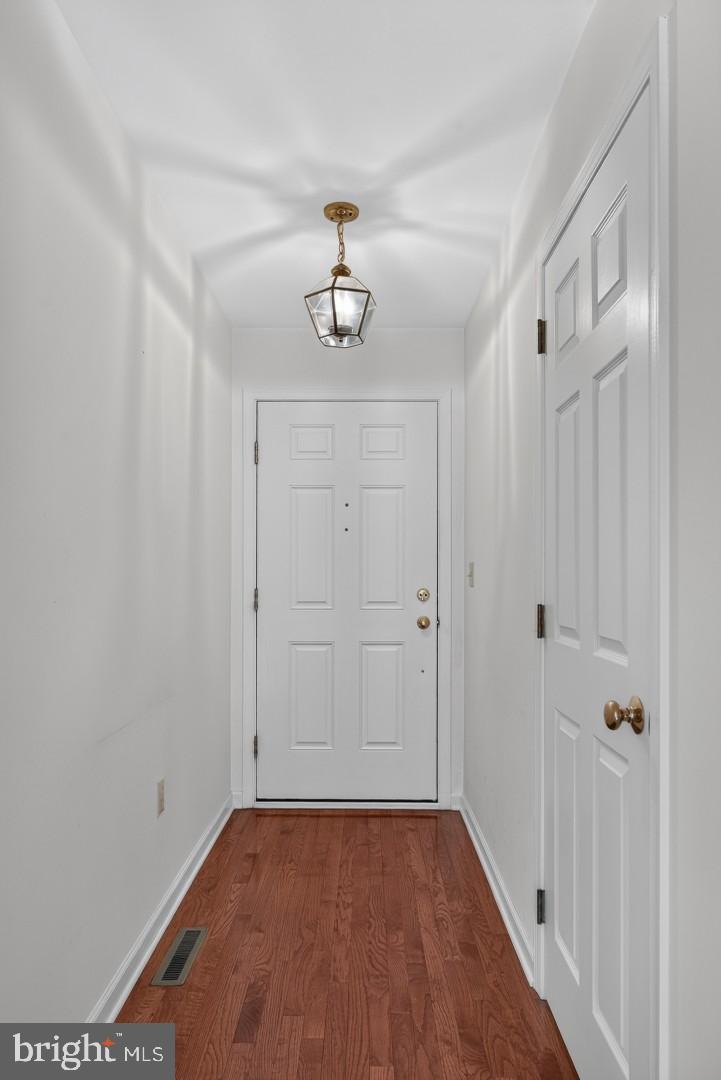 109 Sherman St Property Photo 3