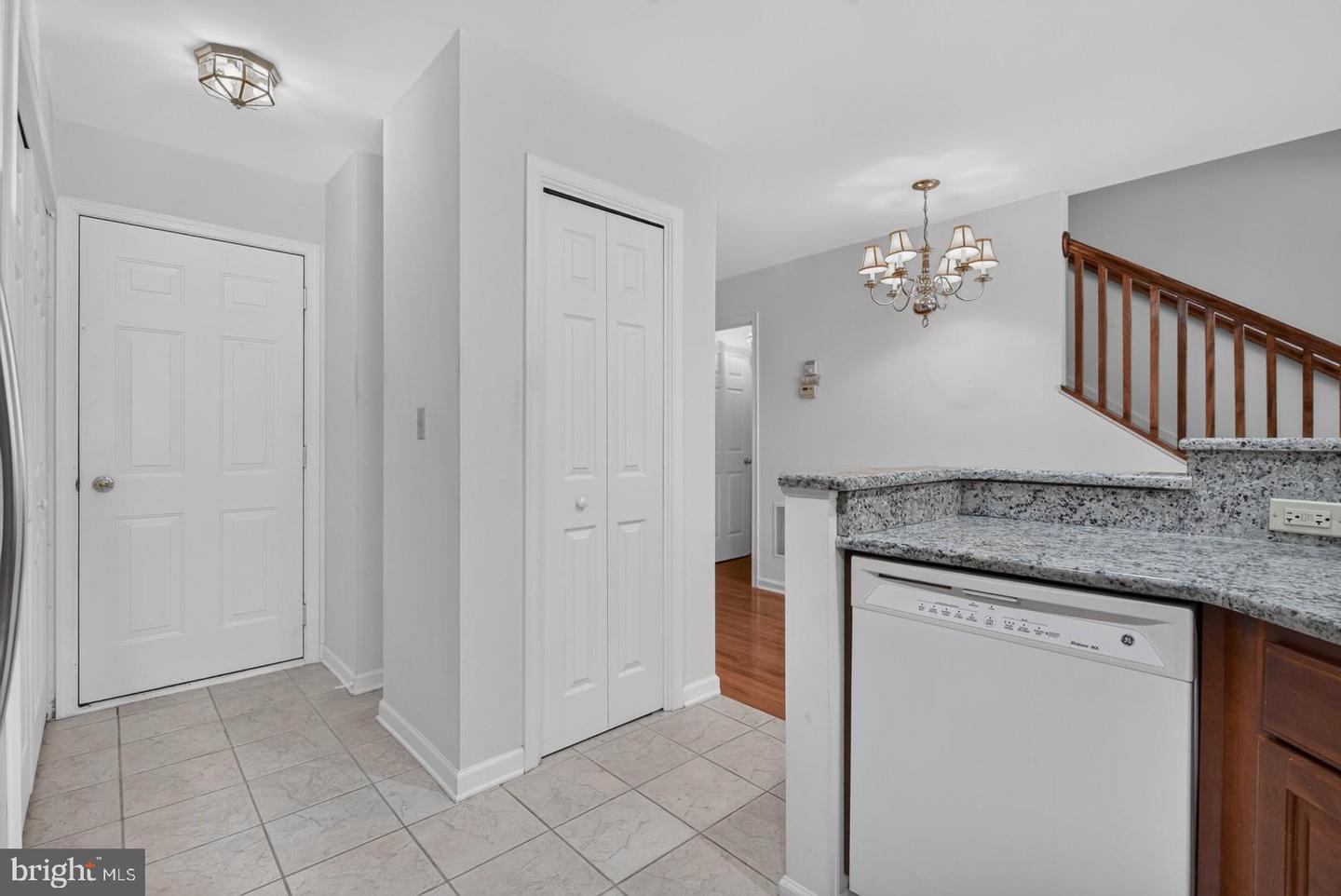 109 Sherman St Property Photo 10