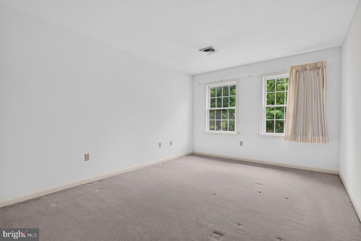 109 Sherman St Property Photo 16